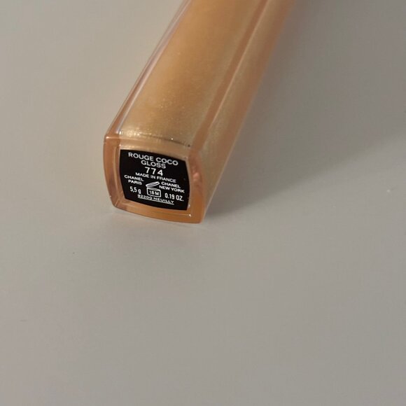 BRAND new, never uses Chanel Rouge Coco Lip Gloss 774 Excitation - Picture 3 of 8